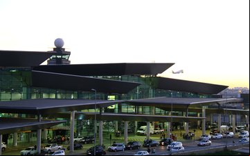 Aeroporto de Guarulhos opera mais de 600 voos diários - Luís Neves
