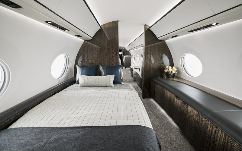 Interior do segundo exemplar de testes do G700 com interior inclui suíte completa - Gulfstream