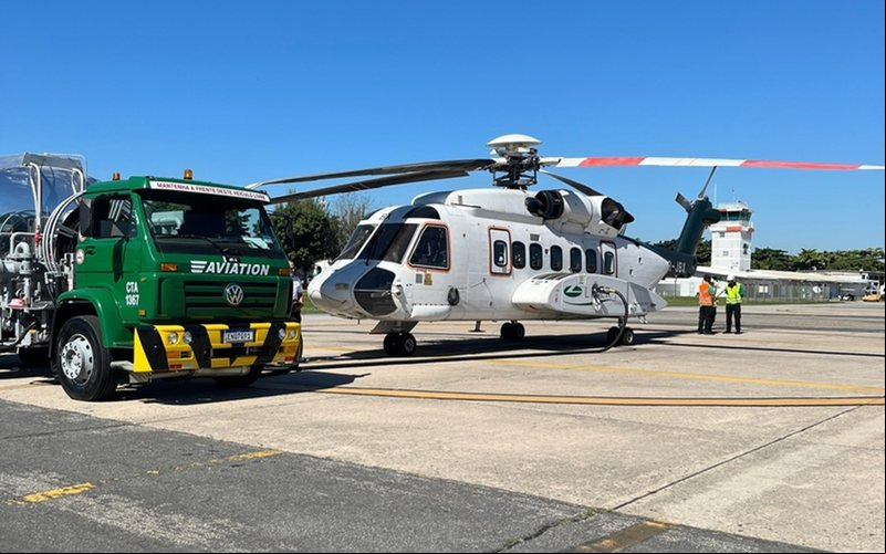 Helicóptero da Líder Aviação transportou profissionais da Equinor com blend de SAF, antecipando exigência ambiental prevista para 2027 - Líder Aviação