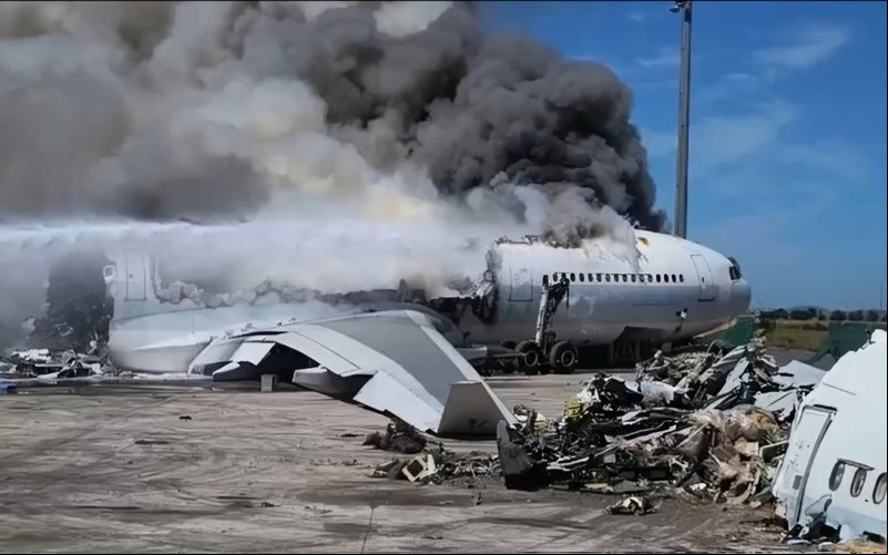 Ninguém se feriu no incêndio, segundo autoridades locais - Reprodução/Redes Sociais