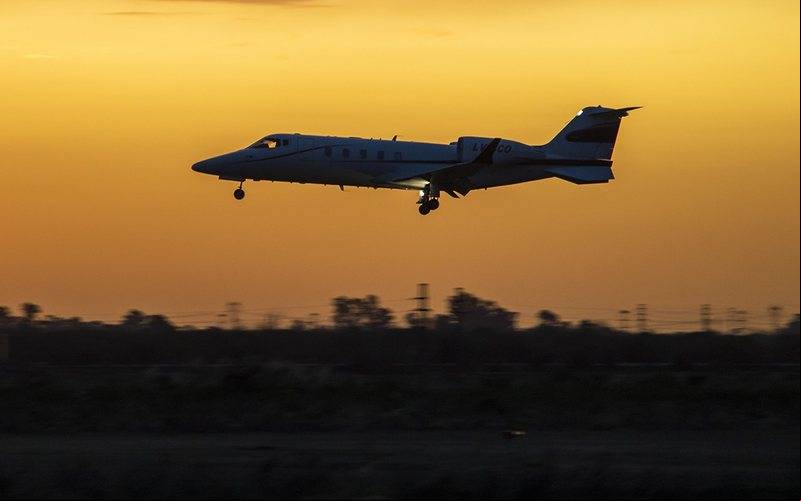O Learjet 60 transferia um paciente para um hospital de Buenos Aires - AERO Magazine/Martín Romero
