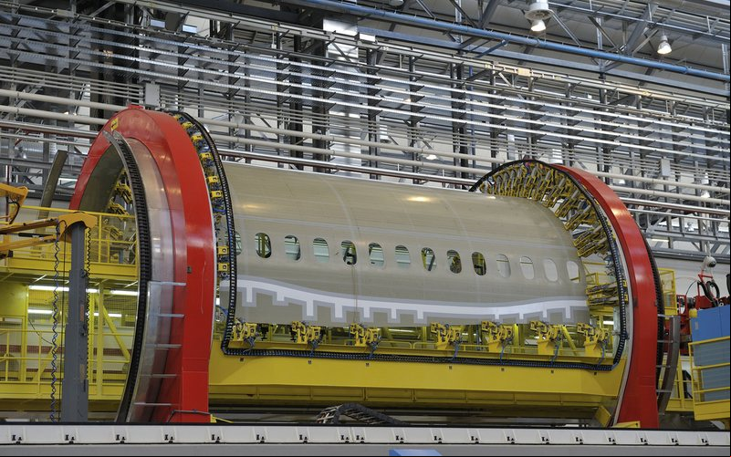 Leonardo é responsável pela produção de parte da fuselagem do 787 Dreamliner - Divulgação