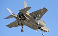 A variante F-35B tem a capacidade de pouso e deoclagem vertical - Divulgação