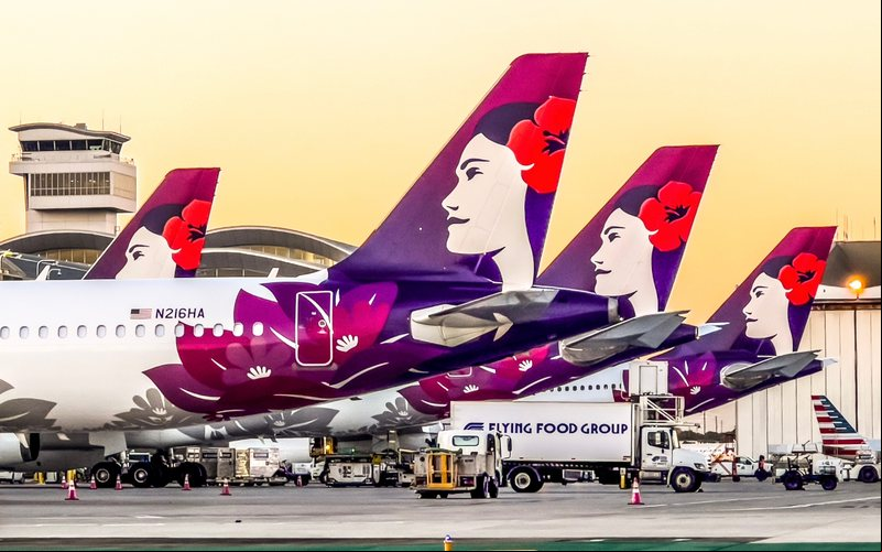 Aviões da Hawaiian Airlines no aeroporto de Los Angeles, um dos principais do país - Los Angeles World Airports-LAWA