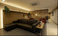 Sala VIP funciona no Hangar 10 diariamente das 6h às 23h - TAM AE