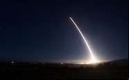 Rússia e Estados Unidos são os dois países com mais mais armas nucleares - USAF