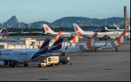 O aeroporto internacional do Rio teve expressiva alta no movimento nos últimos meses - Guilherme Amâncio
