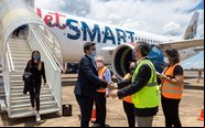 Pablo Garcia gerente de vendas da JetSmart e Marcius Moreno gerente executivo da CCR Aeroportos. - CCR Aeroportos