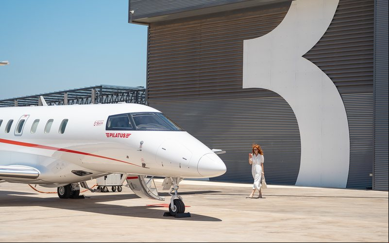 Empresa brasileira de aviação executiva marca presença em evento do setor e celebra selo internacional de segurança operacional - Divulgação