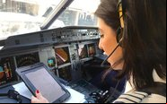 Em paralelo, a Latam está priorizando a contratação de pilotos mulheres - Divulgação