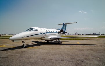 Phenom 300 nas instalações da empresa no aeroporto de Congonhas, em São Paulo - Divulgação