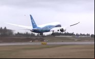 O desenvolvimento do programa consumiu cerca de US$ 32 bilhões, devido aos custos crescentes de produção - Boeing/Reprodução