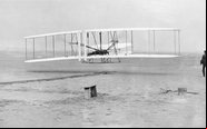 Inicialmente, o feito dos irmãos Wright foi colocado em segundo plano por aviadores com mais recursos financeiros - Library of United States Congress