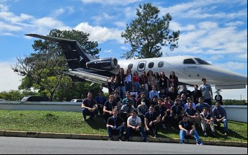 A nova turma do programa de especialização de engenharia da Embraer terá a duração de 18 meses - Embraer/Divulgação