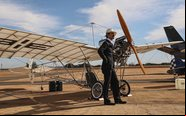 O Demoiselle foi a segunda aeronave projetada por Alberto Santos Dumont - Hangar 33/Divulgação