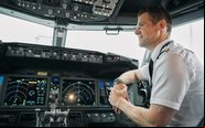 Vagas serão para comandantes e copilotos com ou sem experiência em aeronaves Boeing 737 - Divulgação Ryanair