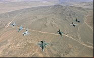 Pilotos de três países puderam trocar experiências durante os voos - FACH