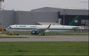 Saudia traz de volta esquema icônico da década de 80 - Tobia Gudat