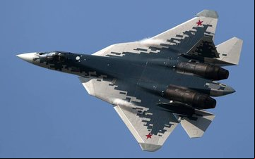 Os caças Su-57 de quinta geração ainda estão em fase inicial de incorporação à frota russa - TASS / Sergei Bobylev