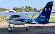 Aeronave leve esportiva é utilizada pela escola nos cursos de piloto privado, piloto comercial, aerodesportivo e instrutor de voo - Divulgação