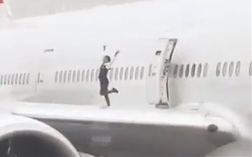 Caso aconteceu no aeroporto de Ezeiza, em Buenos Aires - Reprodução/Redes Sociais