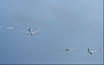 A Força Aérea dos EUA realizou uma formação aérea inédita como parte das homenagens do Memorial Day - USAF