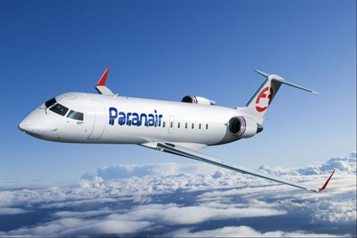 Canadair CRJ-200 da Paranair
