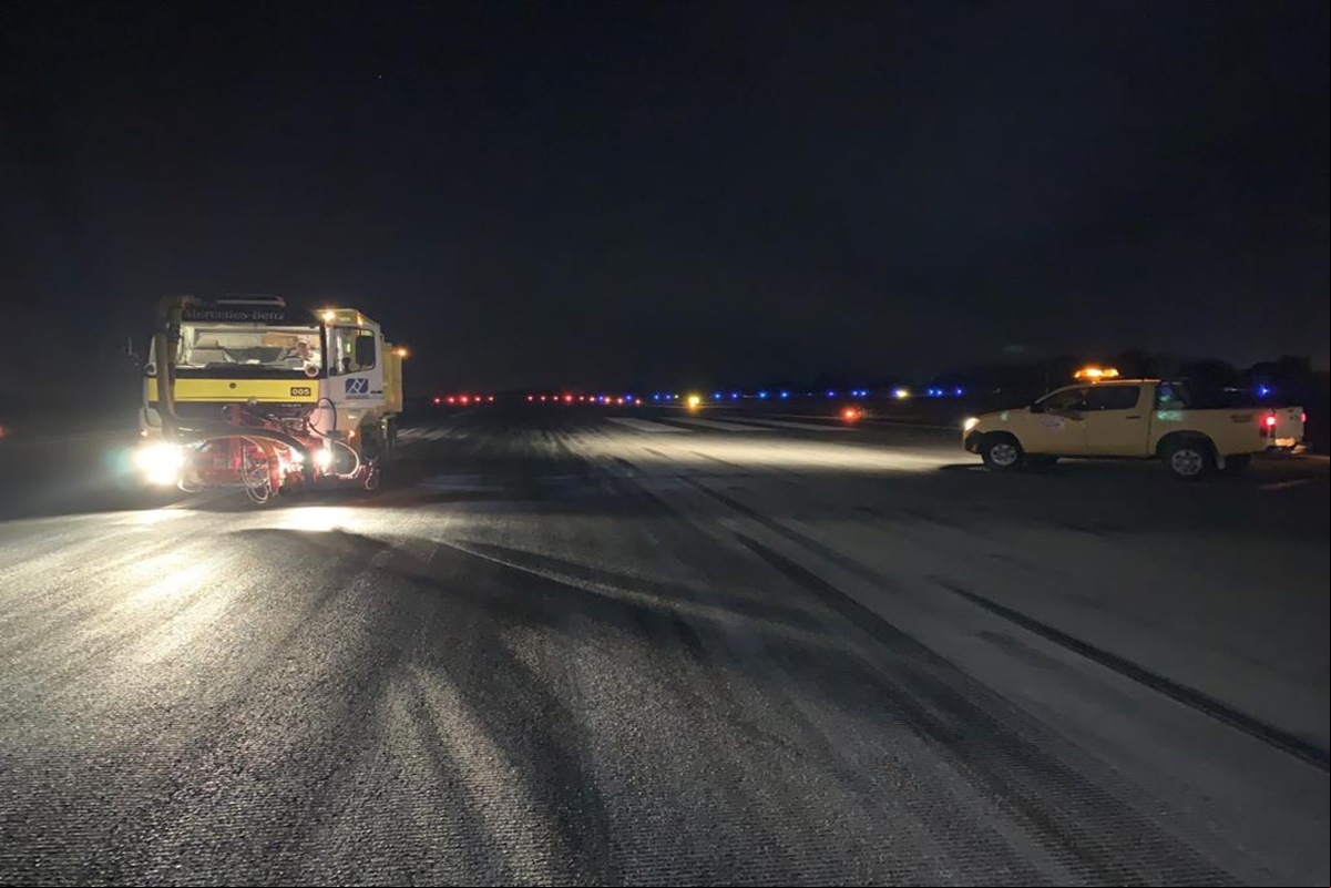 Manutenção na pista do Aeroporto de Cuiabá