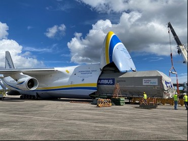 Embarque do satélite no An-124