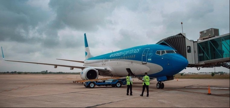 Boeing 737-800 da Aerolíneas Argentinas em Salvador