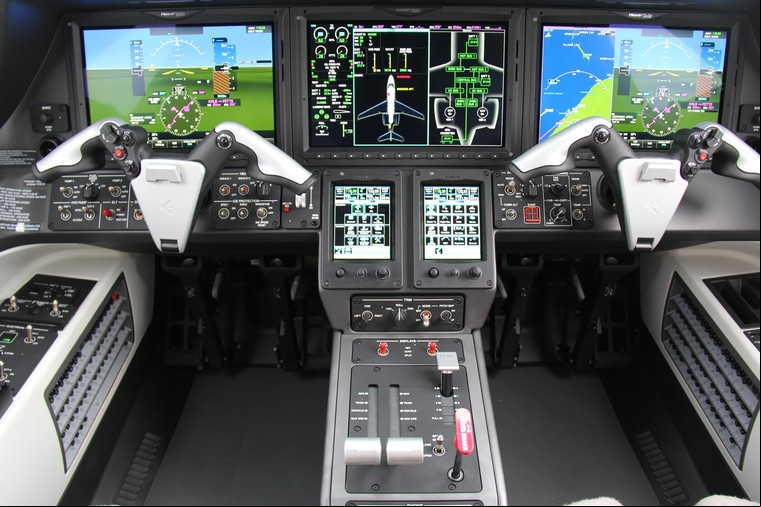 Cockpit do Phenom 300E
