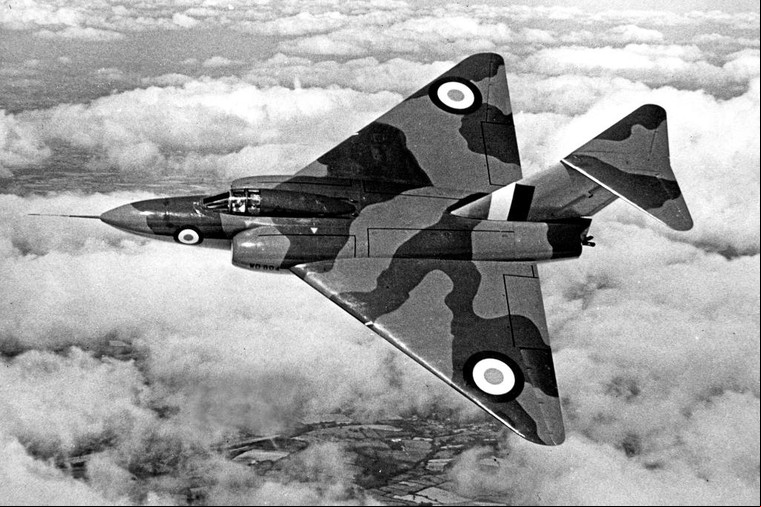 Gloster Javelin em voo