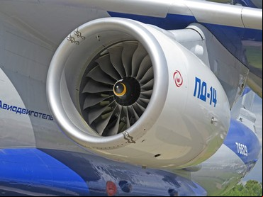 PD-14 em testes em um Il-76LL