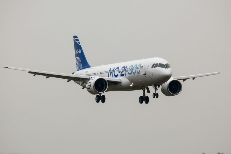 MC-21-300 em voo